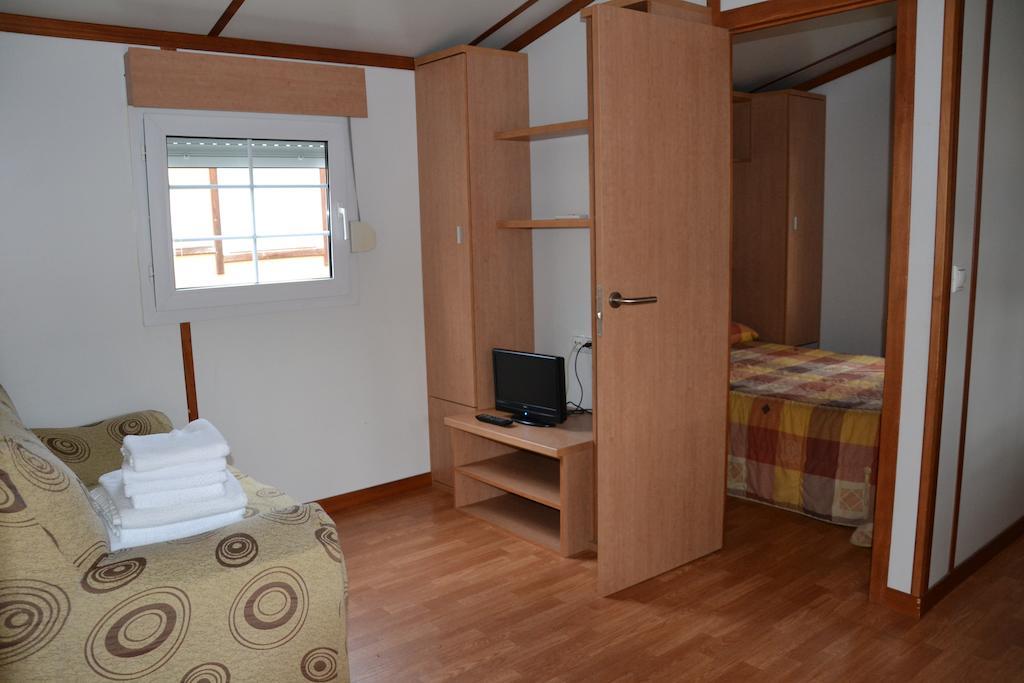 ホテル Camping Fuentes Blancas Burgo 部屋 写真