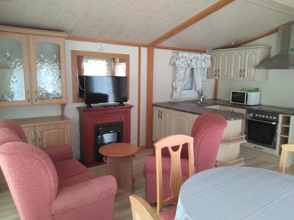Camping Fuentes Blancas Burgo エクステリア 写真
