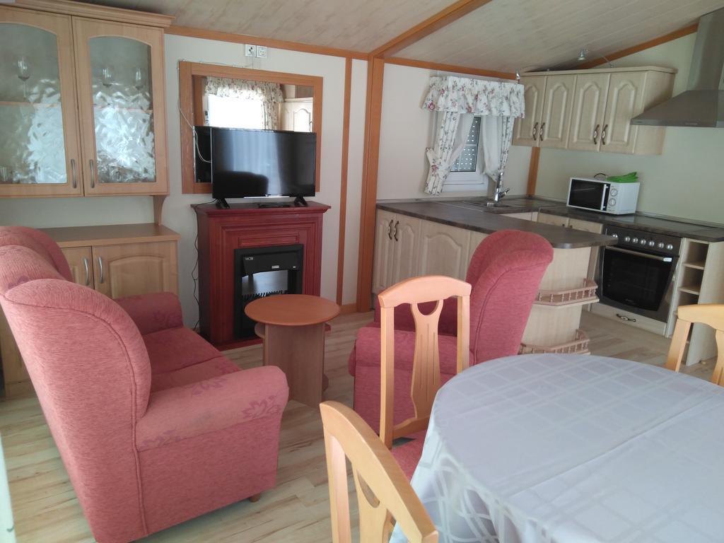 Camping Fuentes Blancas Burgo エクステリア 写真